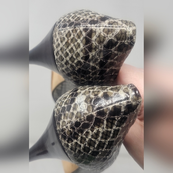 Giuseppe Zanotti Embossed Leather Pumps Heels Black Grey Peep Toe Sz EUR 38 US 8 - Picture 8 of 16